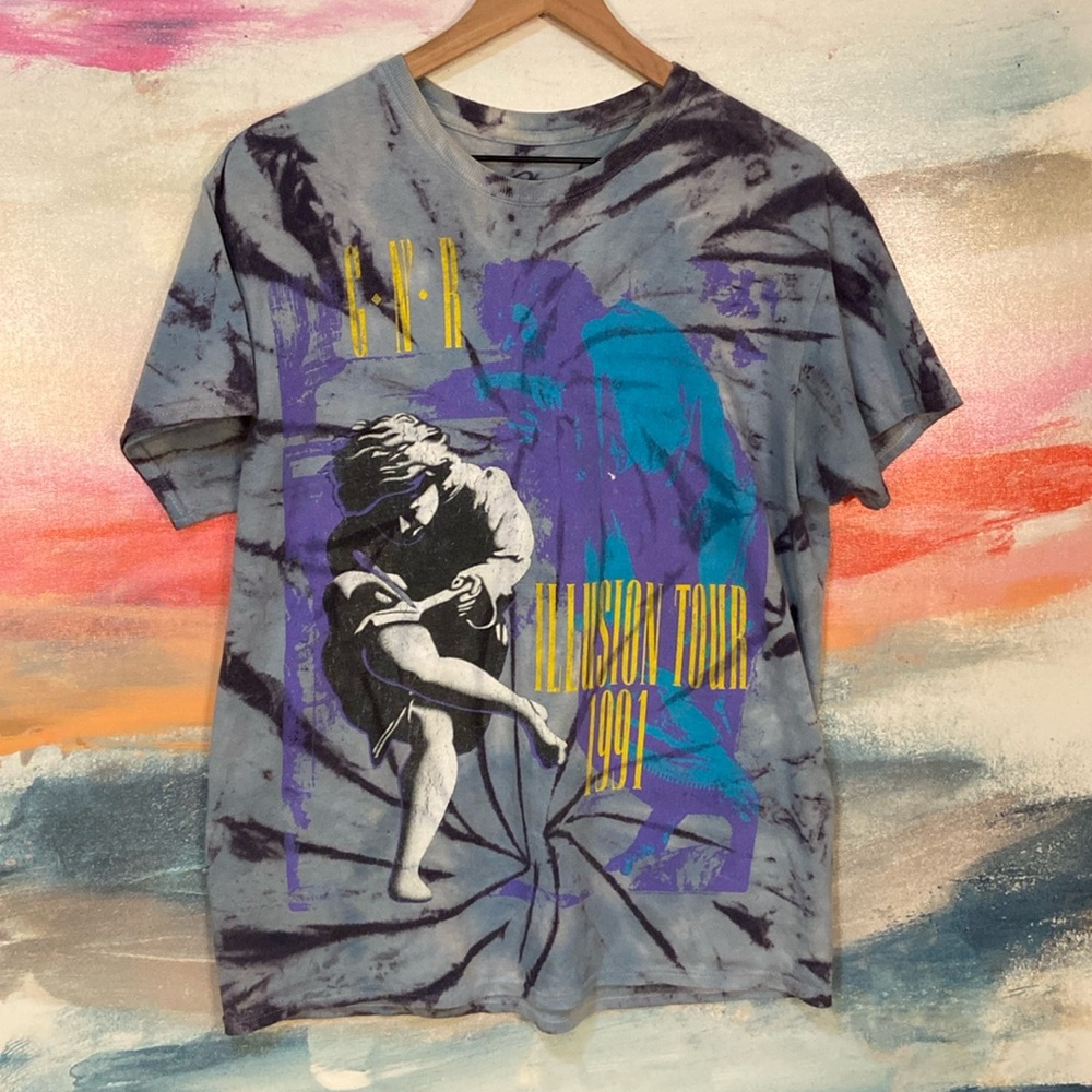 COPY - 🔥EC🔥Guns N Roses 100% Cotton 1991 Illusion Tour Band T-shirt.